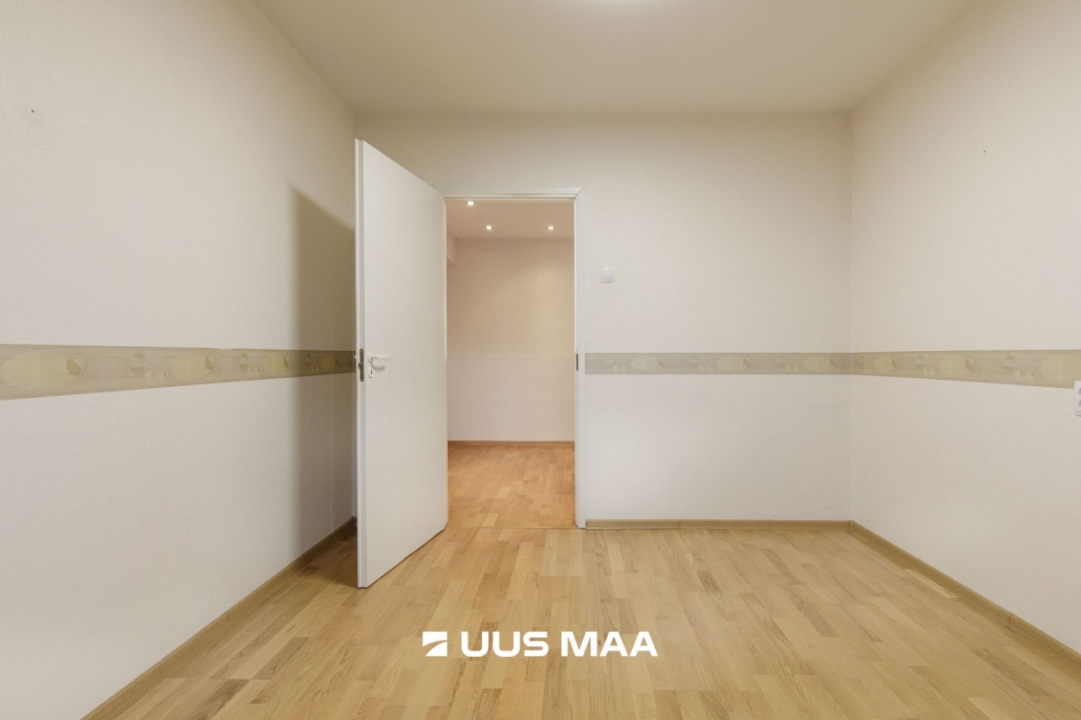 Tallinn, Lasnamäe linnaosa, Võru 8