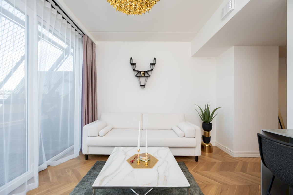 Tallinn, Kesklinna linnaosa, Südalinn, V.Reimani 8