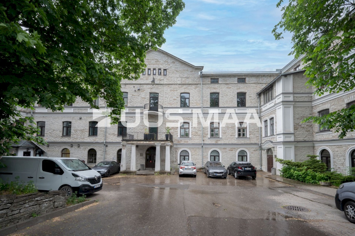 Tallinn, Kesklinna linnaosa, Kitseküla, Pärnu mnt 102