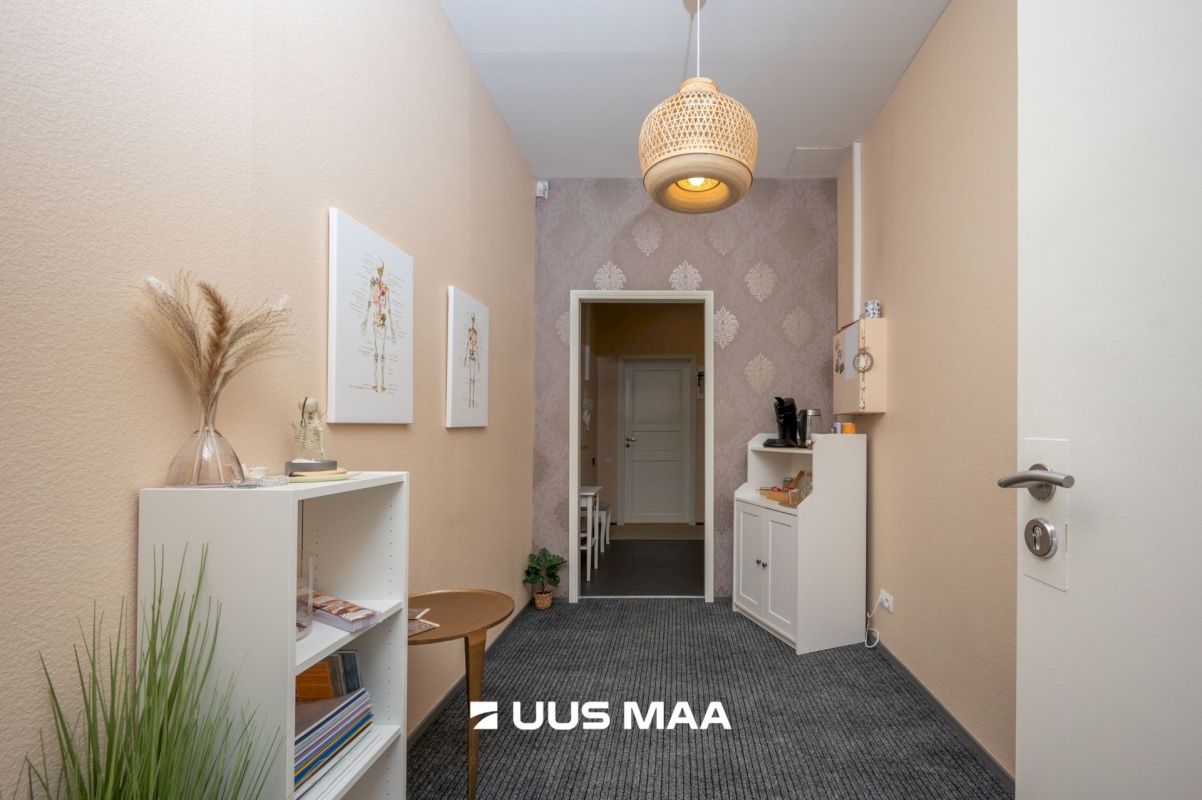 Tallinn, Kesklinna linnaosa, Kitseküla, Pärnu mnt 102