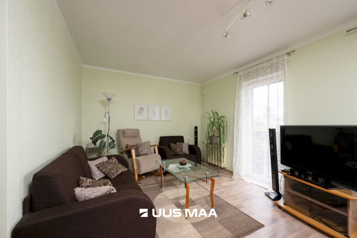 Hiiumaa vald, Kärdla linn, Heltermaa mnt 15