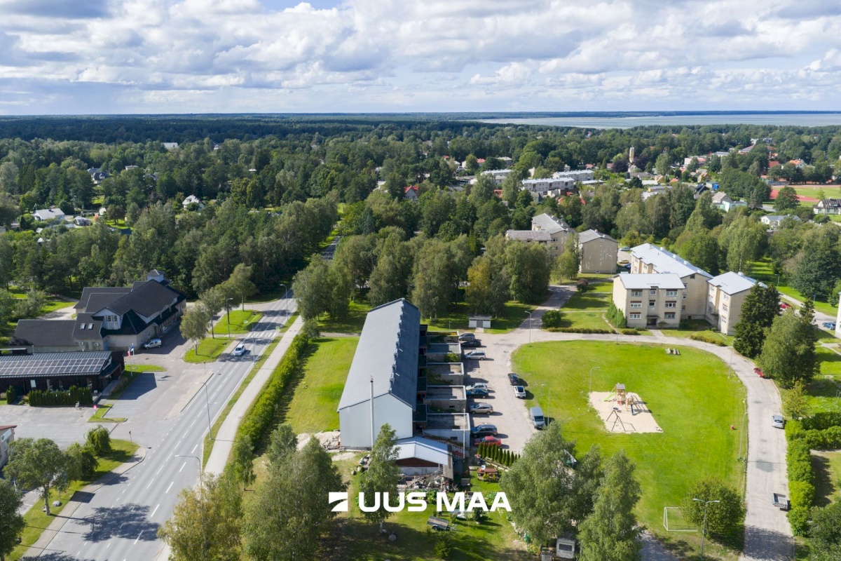 Hiiumaa vald, Kärdla linn, Heltermaa mnt 15