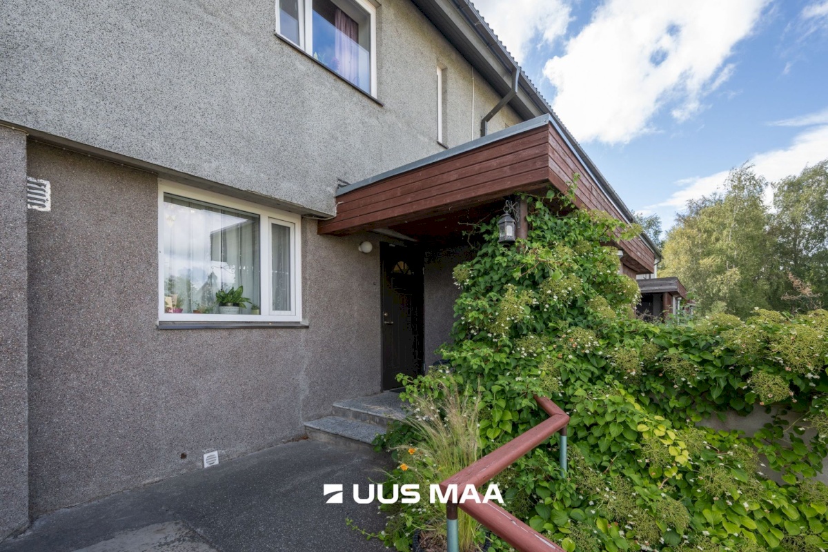 Hiiumaa vald, Kärdla linn, Heltermaa mnt 15