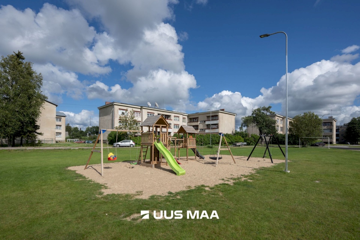 Hiiumaa vald, Kärdla linn, Heltermaa mnt 15