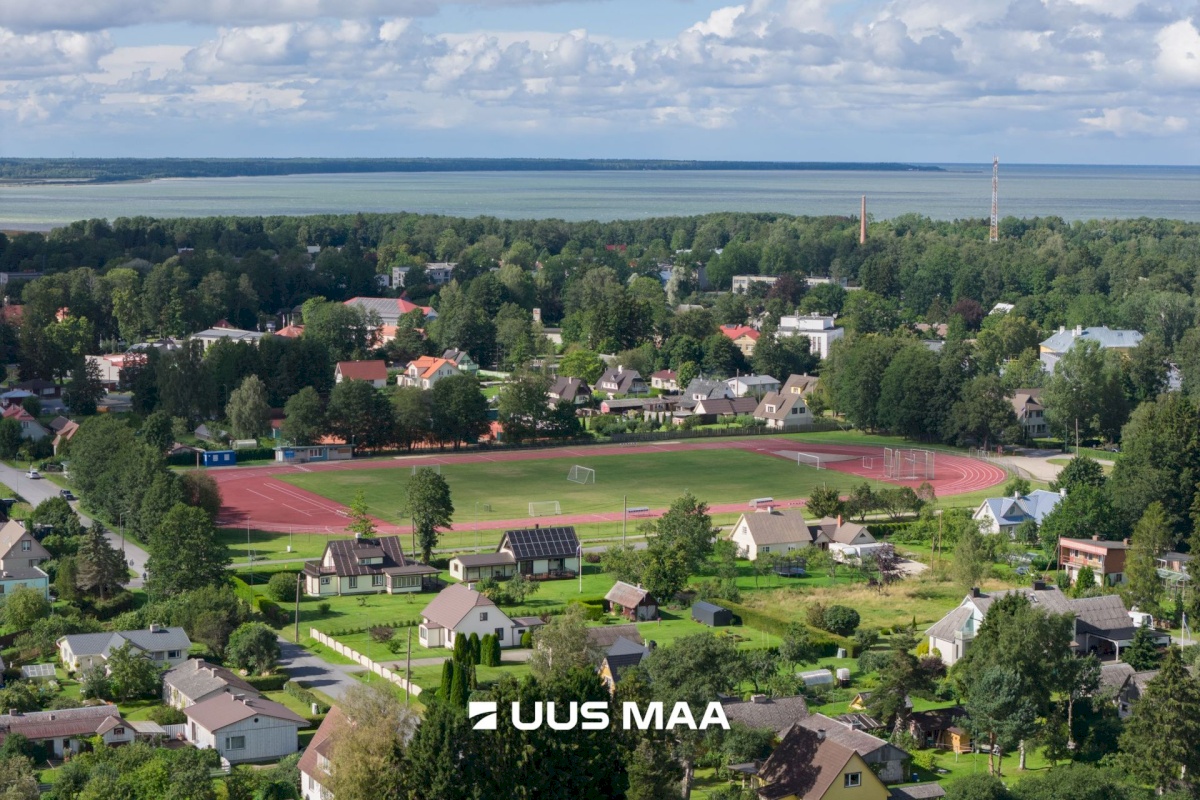 Hiiumaa vald, Kärdla linn, Heltermaa mnt 15