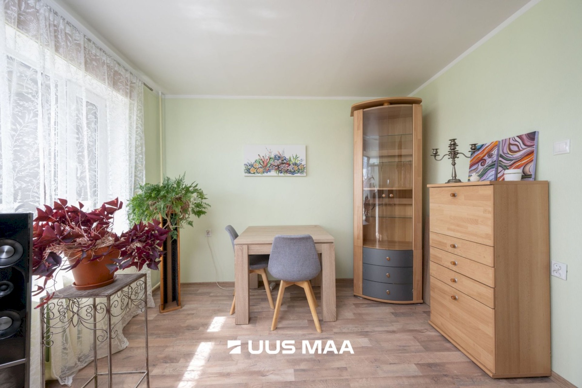 Hiiumaa vald, Kärdla linn, Heltermaa mnt 15