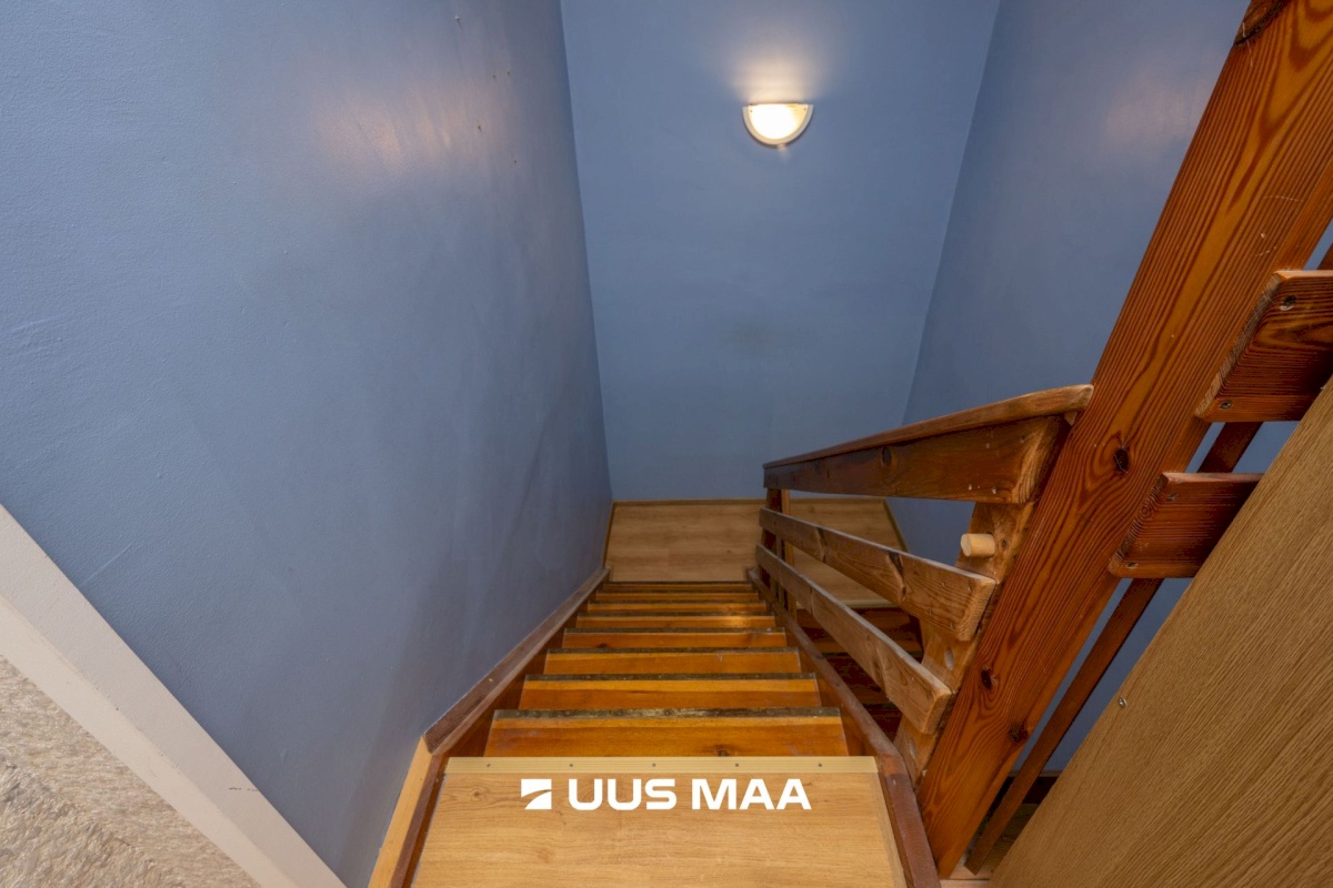 Hiiumaa vald, Kärdla linn, Heltermaa mnt 15