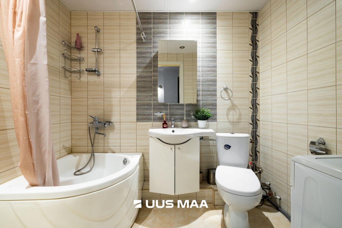 Tallinn, Kesklinna linnaosa, Pärnu mnt 125a