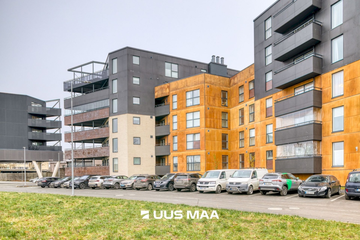 Tallinn, Kesklinna linnaosa, Sadama, Lüüsi 4