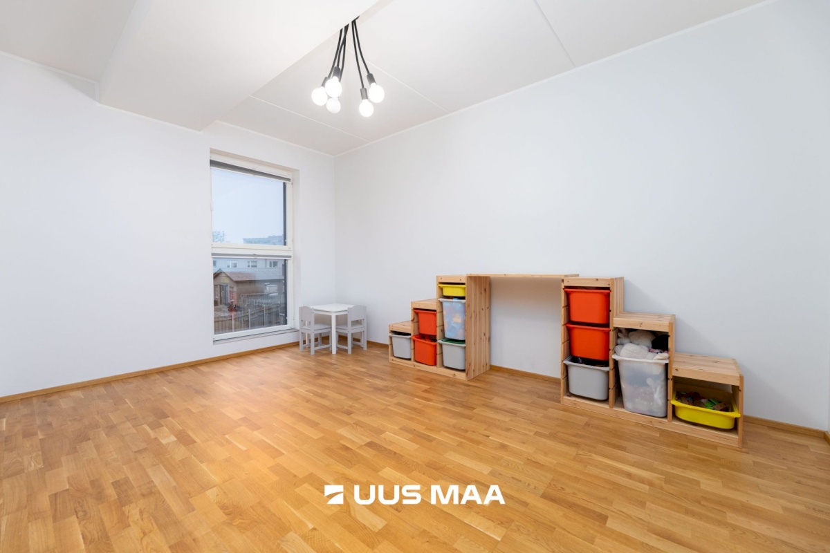 Tallinn, Kesklinna linnaosa, Sadama, Lüüsi 4