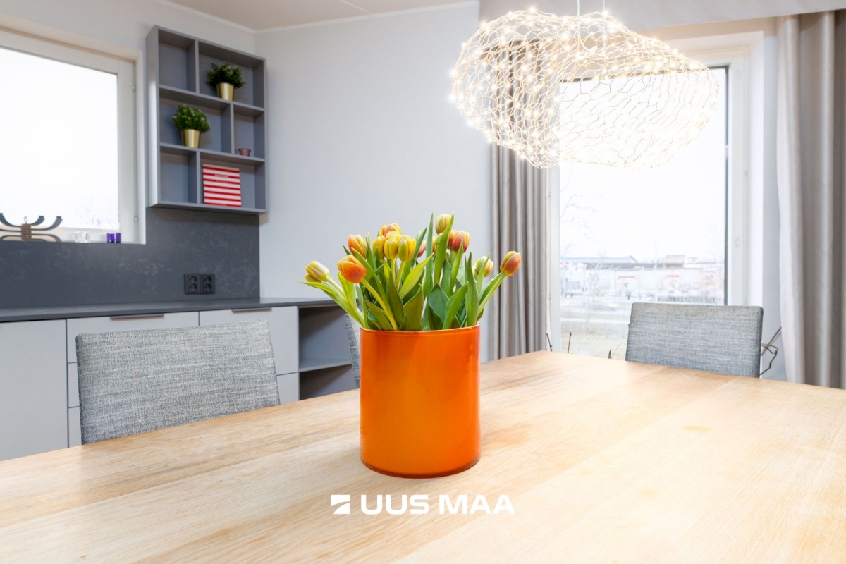 Tallinn, Kesklinna linnaosa, Sadama, Lüüsi 4