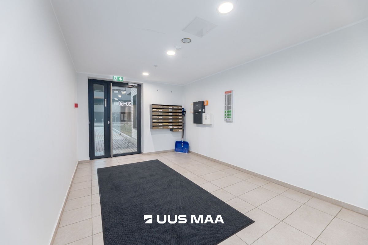 Tallinn, Kesklinna linnaosa, Sadama, Lüüsi 4