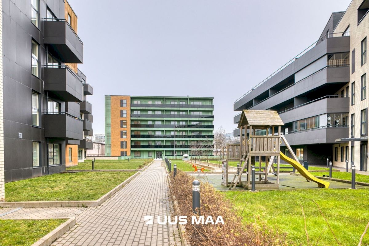 Tallinn, Kesklinna linnaosa, Sadama, Lüüsi 4