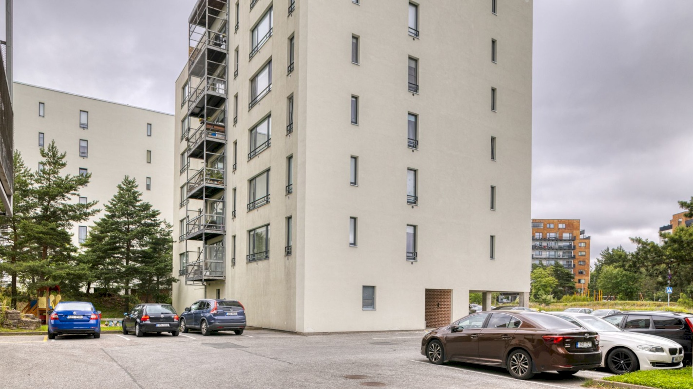 Tallinn, Mustamäe linnaosa, Kadaka pst 169b