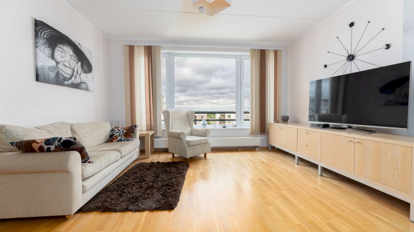 Tallinn, Mustamäe linnaosa, Kadaka pst 169b