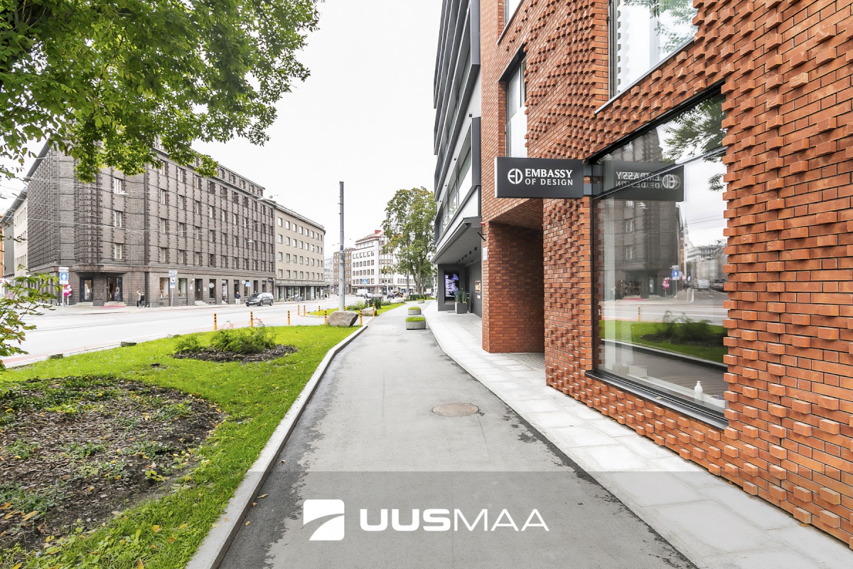 Tallinn, Kesklinna linnaosa, Pärnu mnt 33