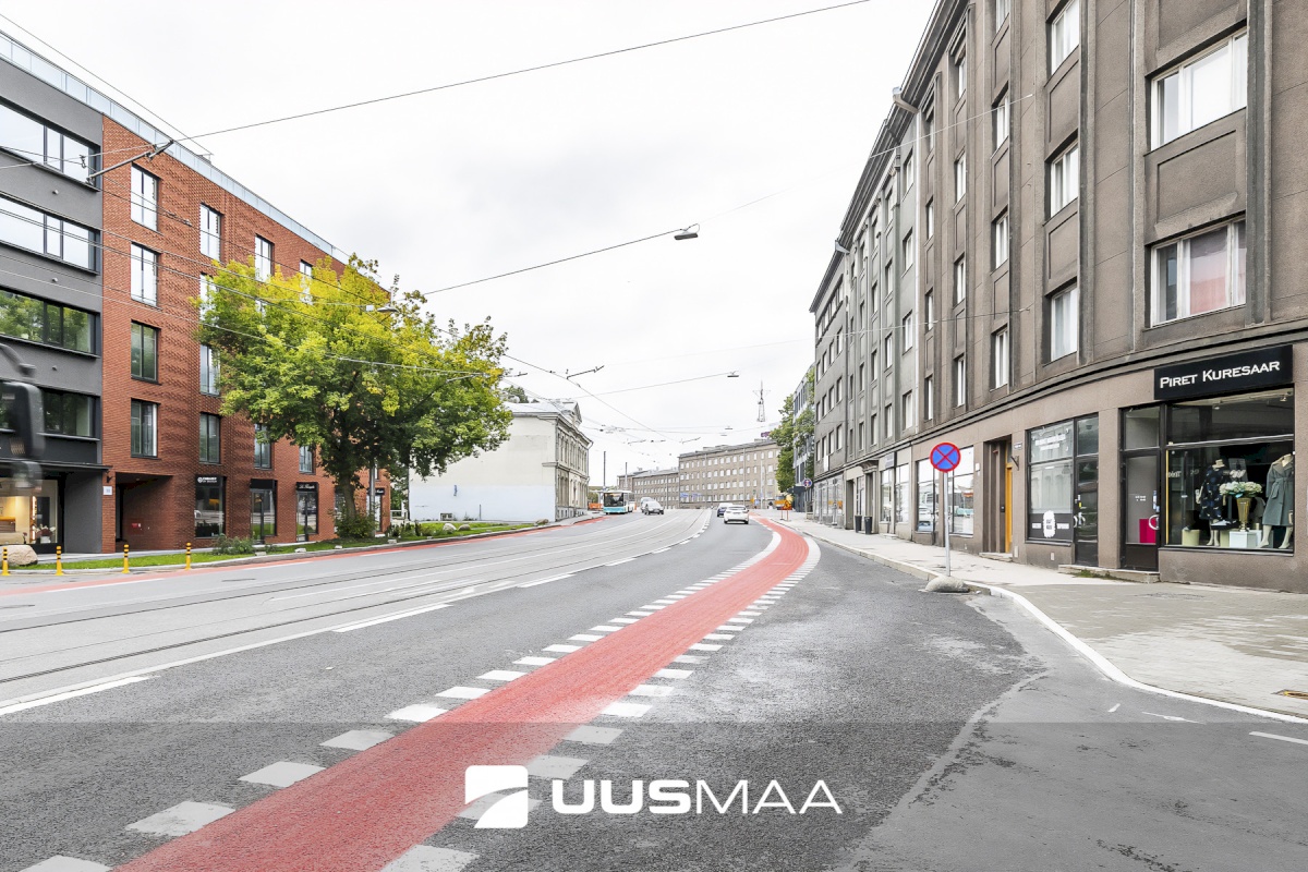 Tallinn, Kesklinna linnaosa, Pärnu mnt 33