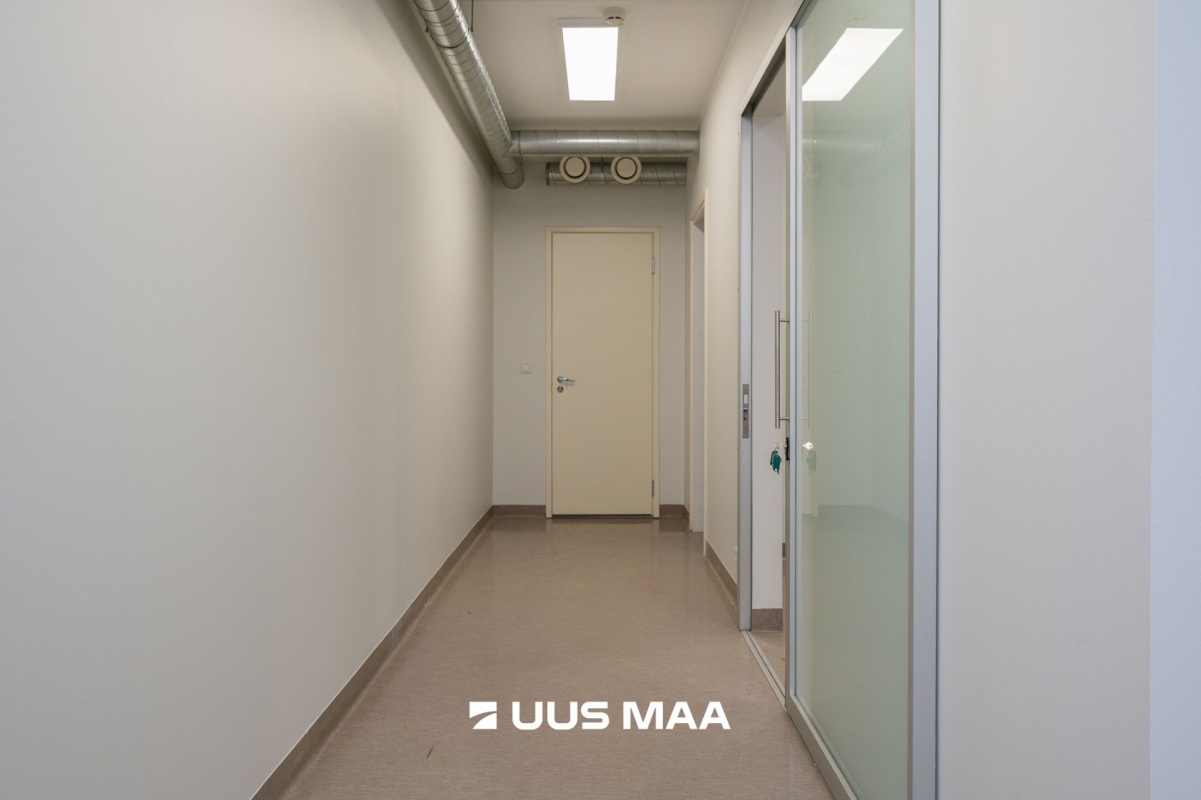 Tartu linn, Tartu linn, Kesklinn, Ülikooli 4