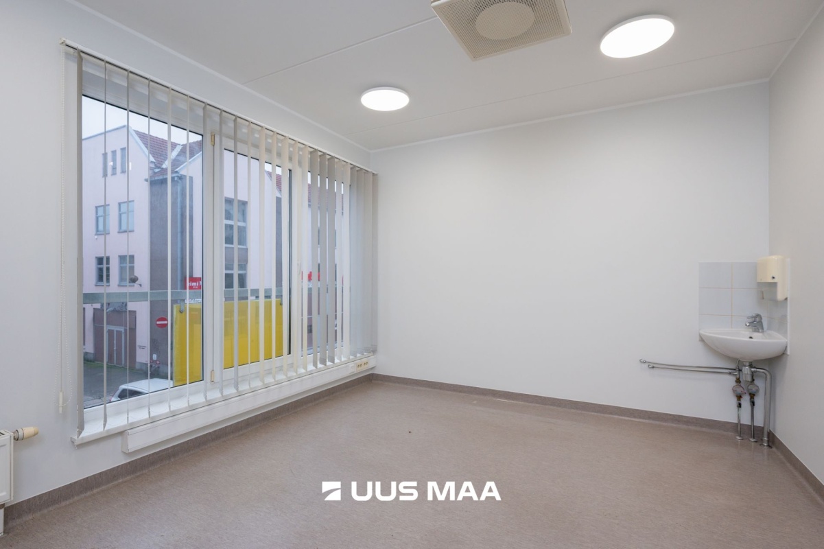 Tartu linn, Tartu linn, Kesklinn, Ülikooli 4