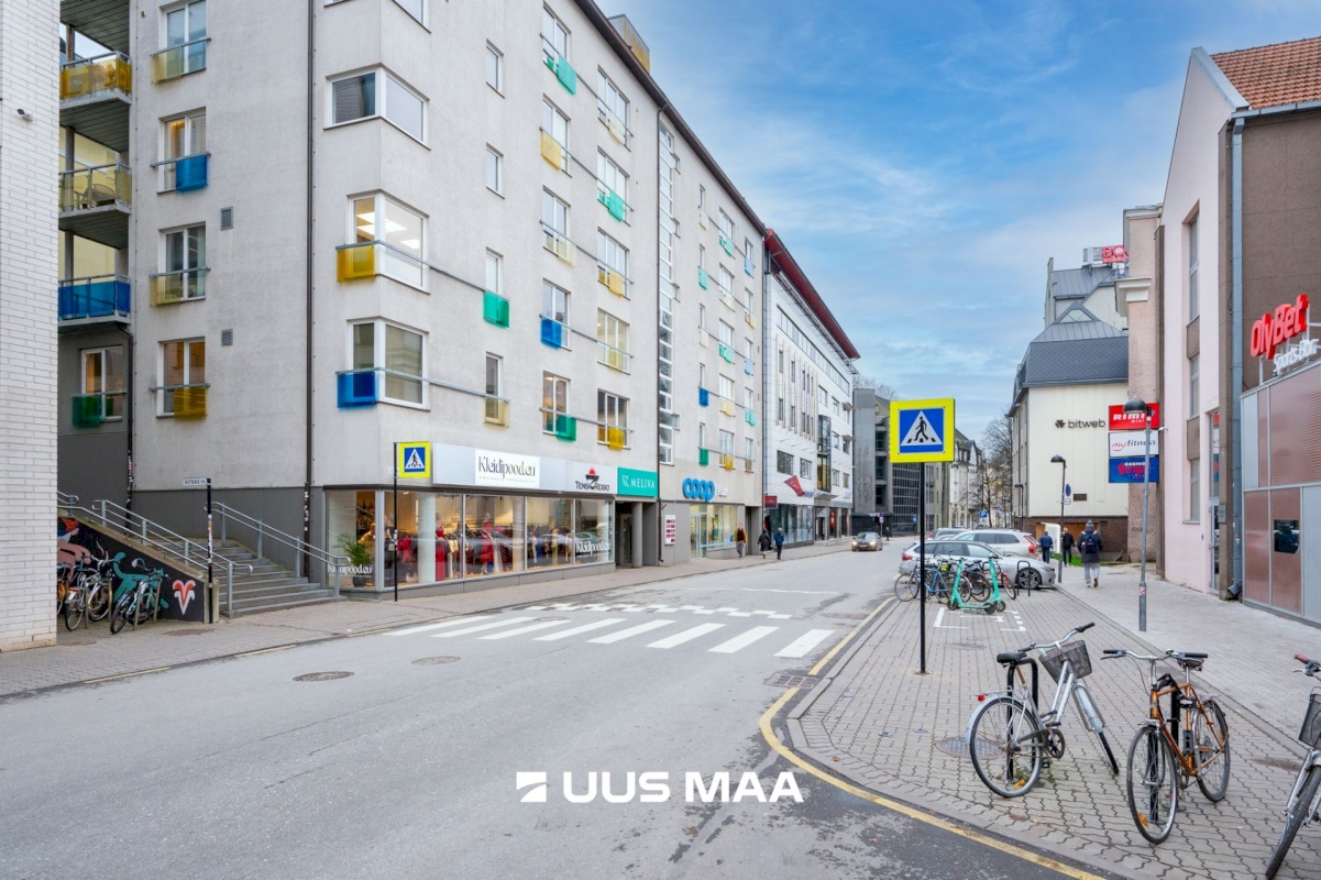 Tartu linn, Tartu linn, Kesklinn, Ülikooli 4