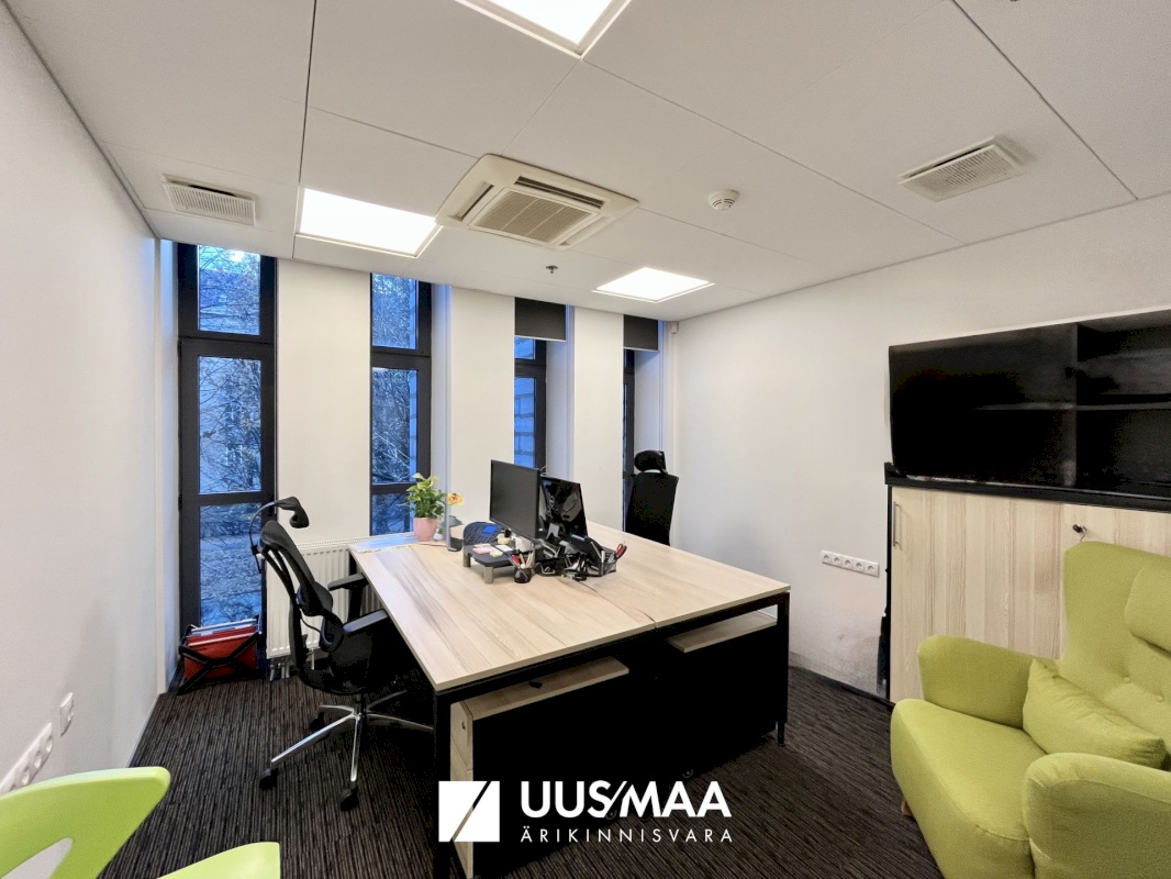 Tallinn, Kesklinna linnaosa, Estonia pst 9