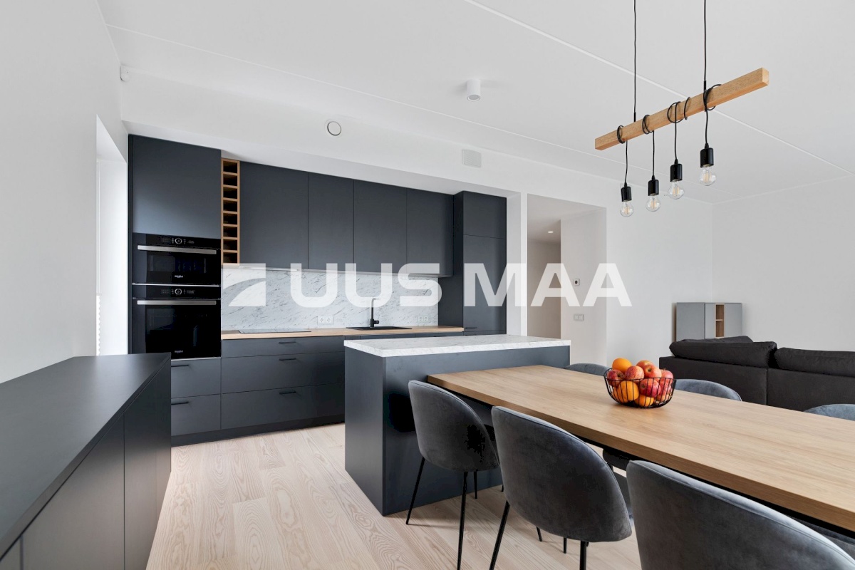 Tallinn, Kesklinna linnaosa, Kadriorg, Pirita tee 26b/1