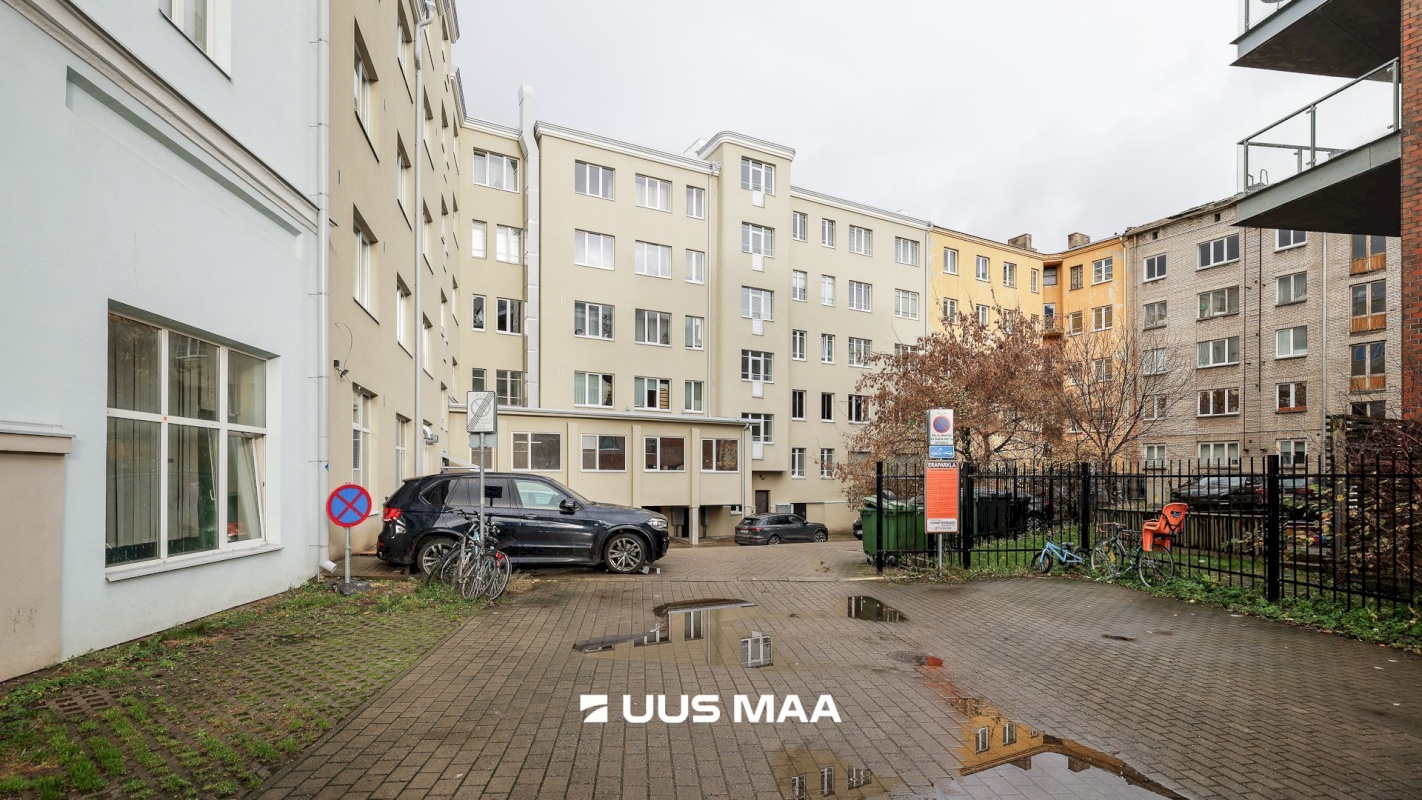 Tallinn, Kesklinna linnaosa, Narva mnt 10