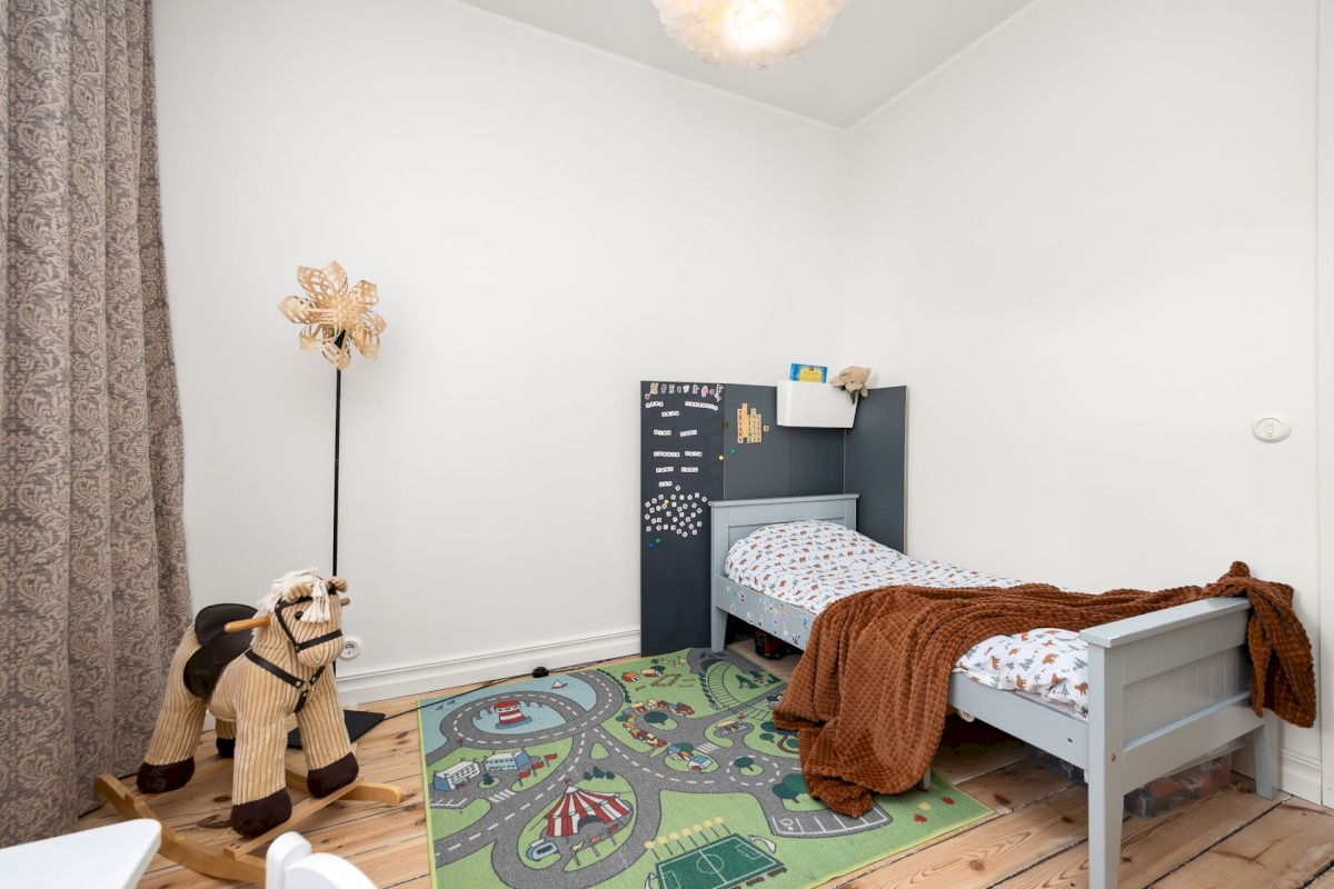 Tallinn, Kesklinna linnaosa, Tartu mnt 67/1