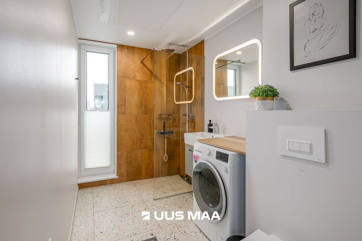 Tallinn, Kesklinna linnaosa, Sikupilli, Katusepapi 9