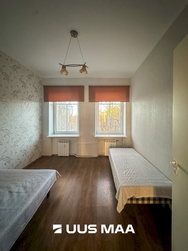 Tapa vald, Tapa linn, Üleviste 10