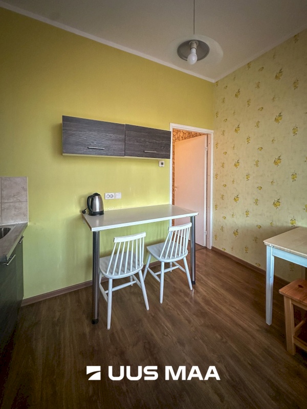 Tapa vald, Tapa linn, Üleviste 10