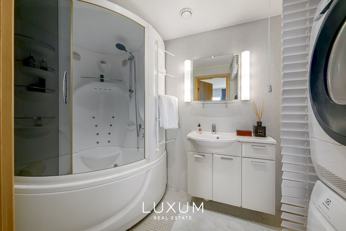 Tallinn, Kesklinna linnaosa, Tuvi 12/2