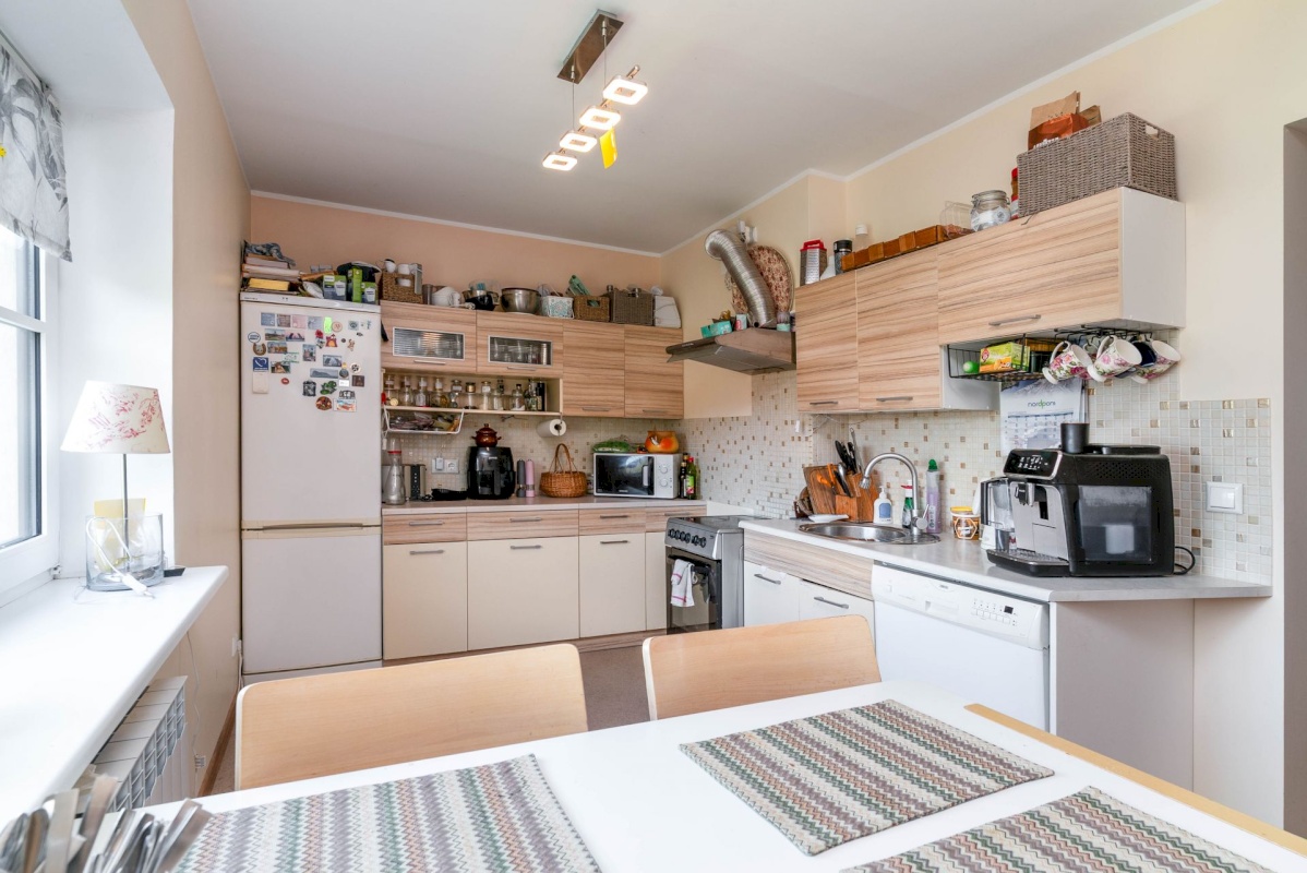 Põltsamaa vald, Põltsamaa linn, Põhja-Kaare tn 21