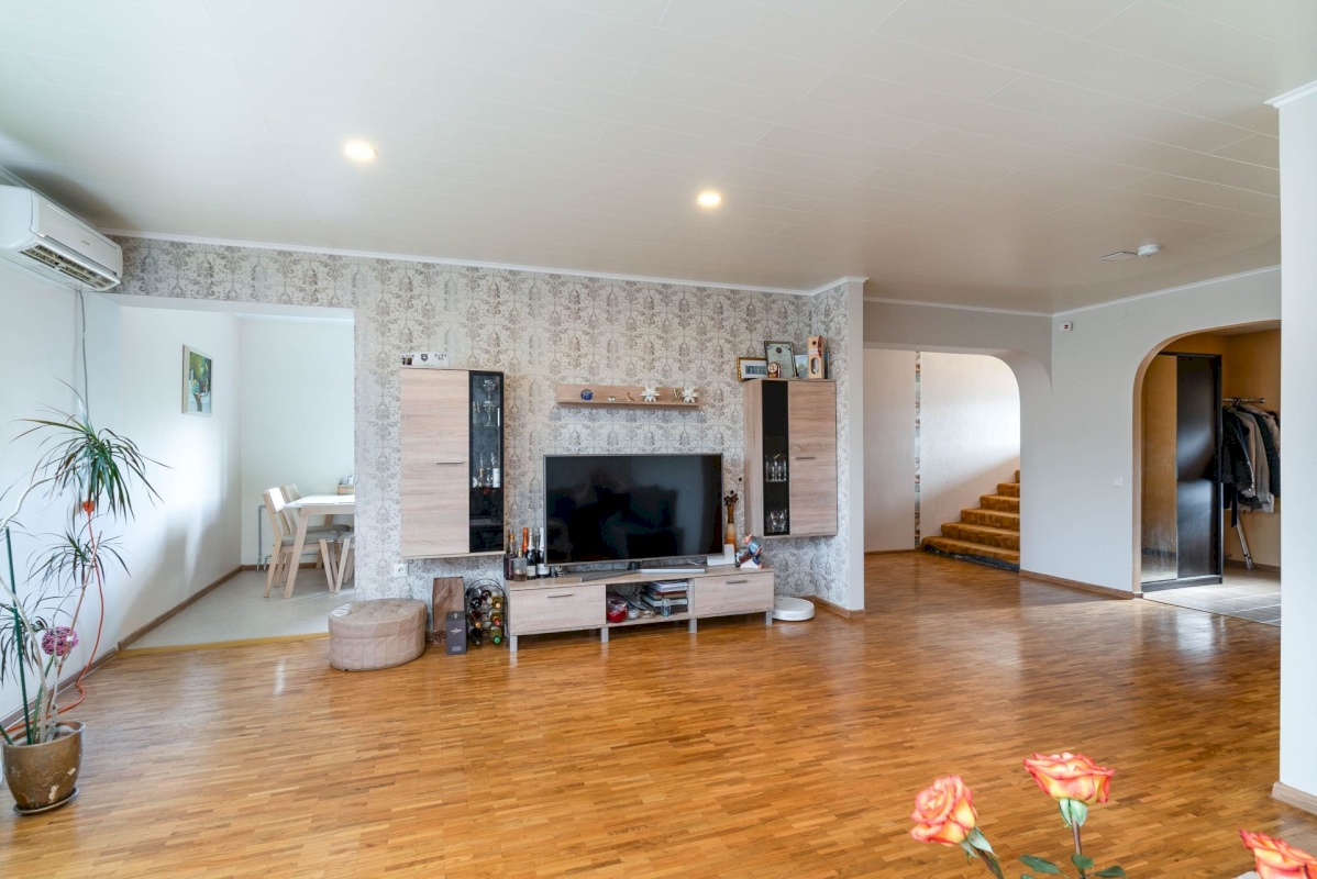 Põltsamaa vald, Põltsamaa linn, Põhja-Kaare tn 21