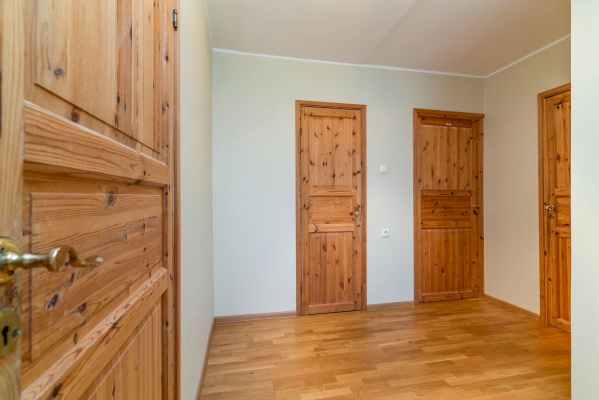 Põltsamaa vald, Põltsamaa linn, Põhja-Kaare tn 21