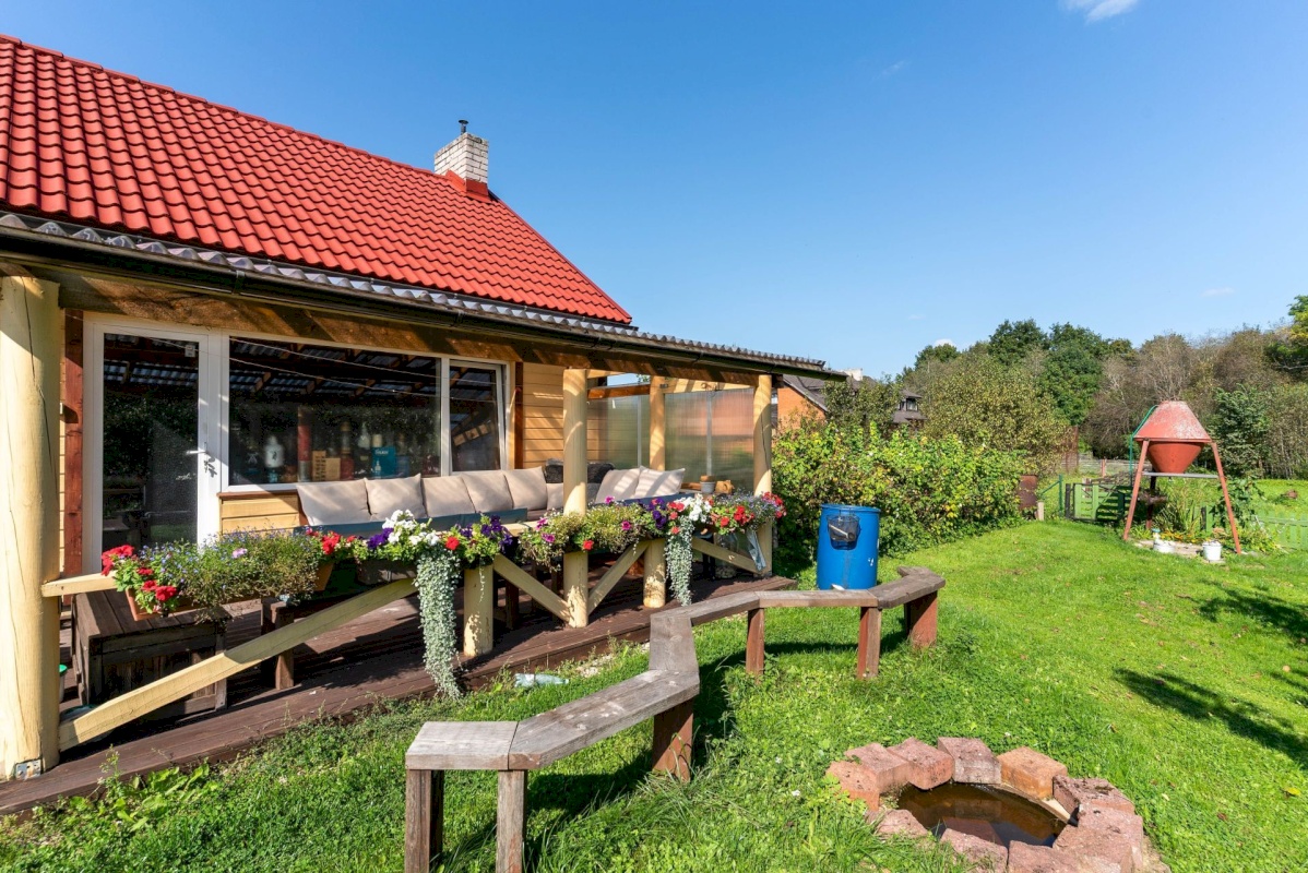 Põltsamaa vald, Põltsamaa linn, Põhja-Kaare tn 21