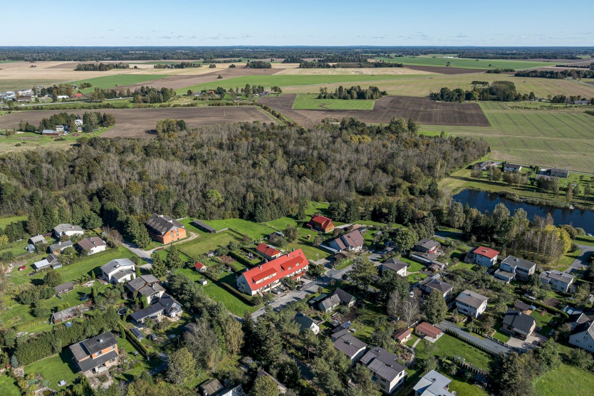 Põltsamaa vald, Põltsamaa linn, Põhja-Kaare tn 21