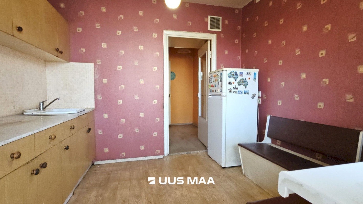 Kohtla-Järve linn, Ahtme linnaosa, Kasteheina 8