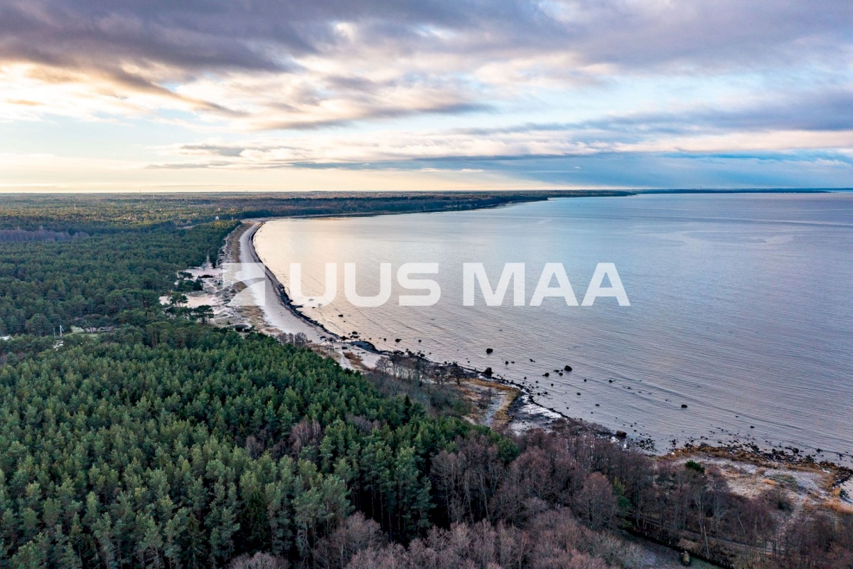 Harku vald, Vääna-Jõesuu küla, Rootsi tee 11