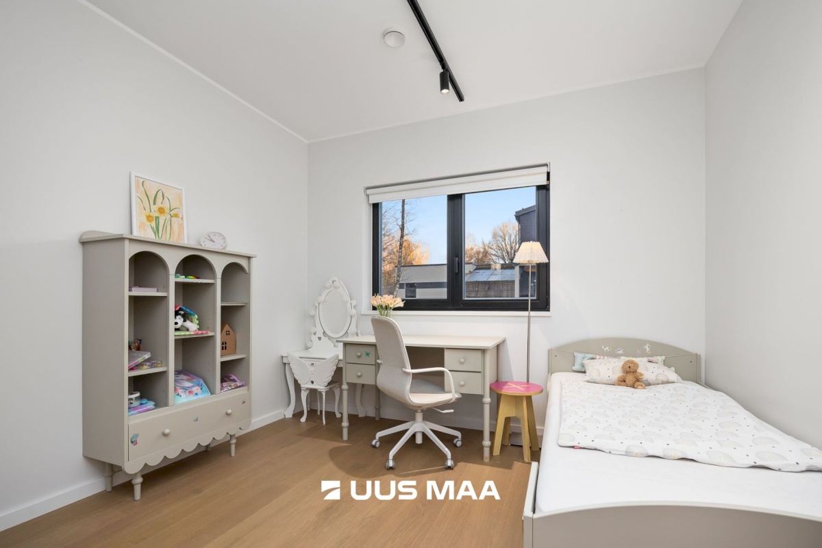 Harku vald, Vääna-Jõesuu küla, Rootsi tee 11