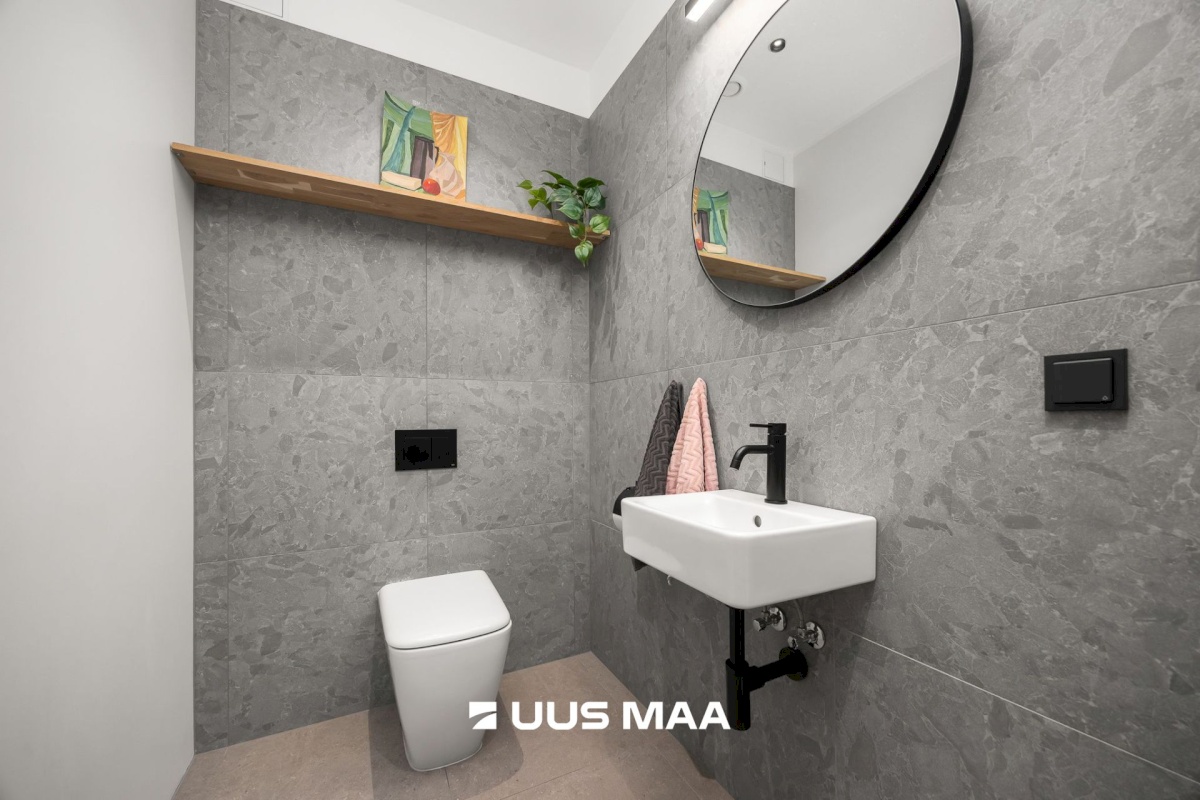 Harku vald, Vääna-Jõesuu küla, Rootsi tee 11