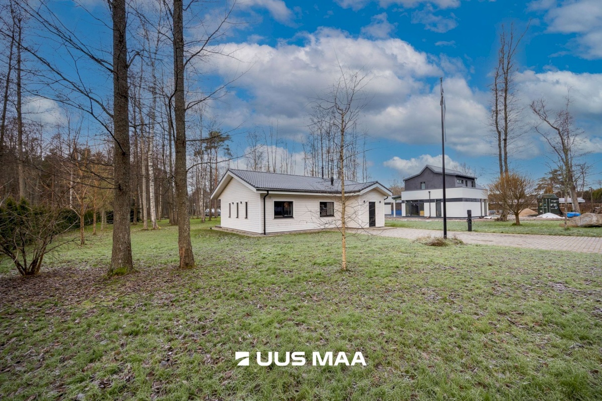 Harku vald, Vääna-Jõesuu küla, Rootsi tee 11