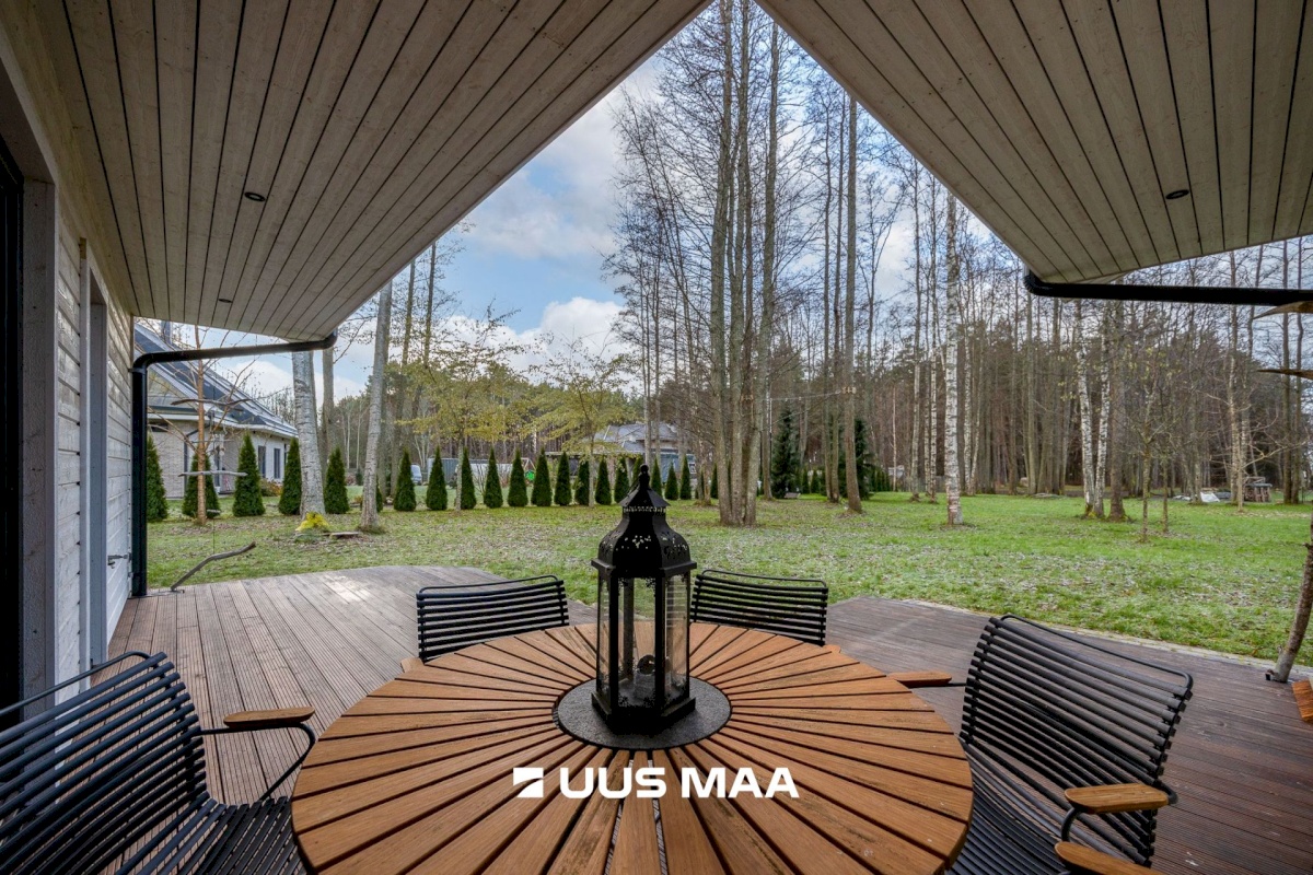 Harku vald, Vääna-Jõesuu küla, Rootsi tee 11