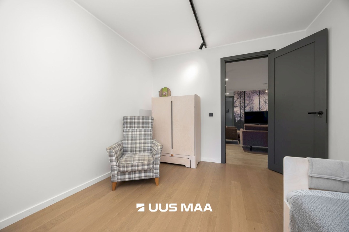 Harku vald, Vääna-Jõesuu küla, Rootsi tee 11