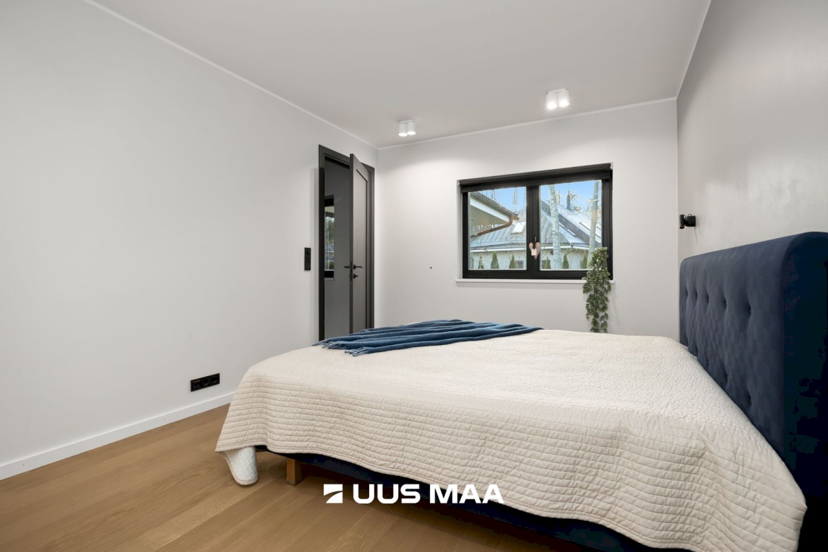 Harku vald, Vääna-Jõesuu küla, Rootsi tee 11