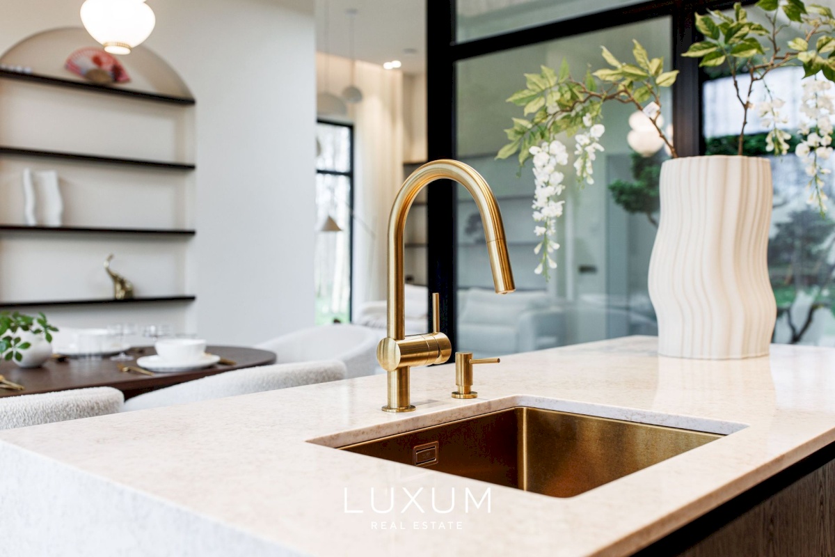 Jõelähtme vald, Manniva küla, Kivikirve tee 5