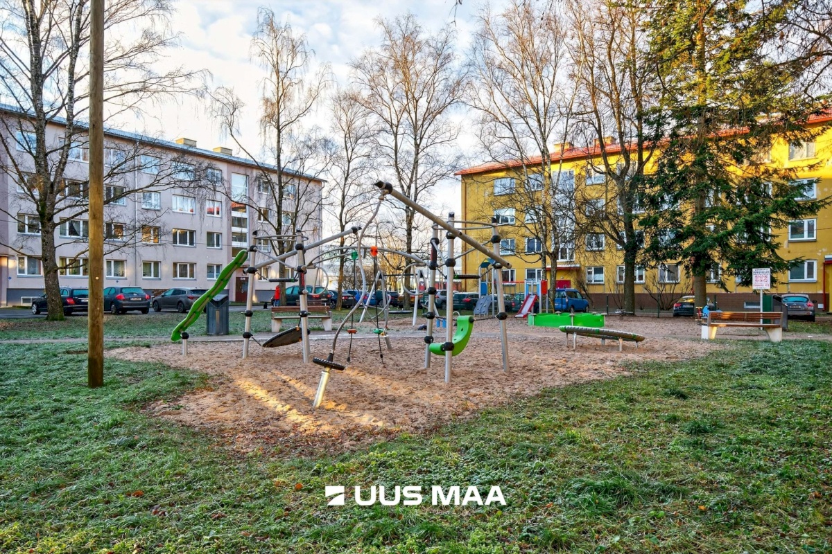 Tallinn, Mustamäe linnaosa, Akadeemia tee 52