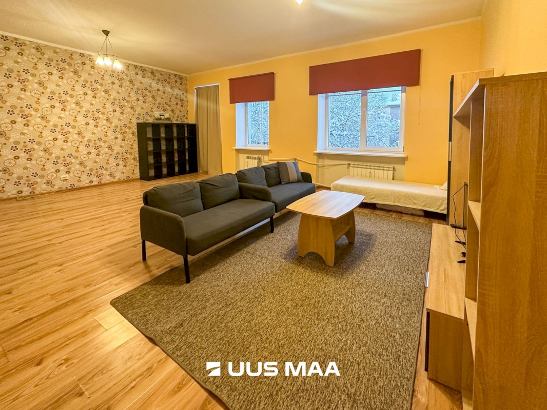 Tapa vald, Tapa linn, Üleviste 10