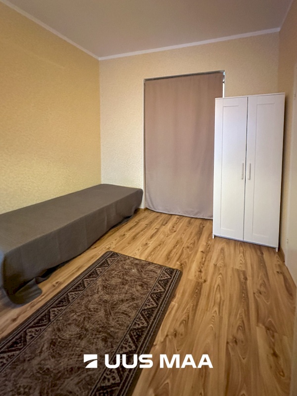 Tapa vald, Tapa linn, Üleviste 10