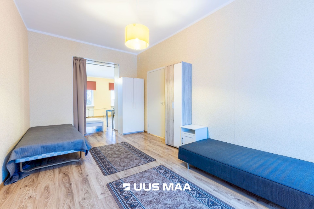 Tapa vald, Tapa linn, Üleviste 10